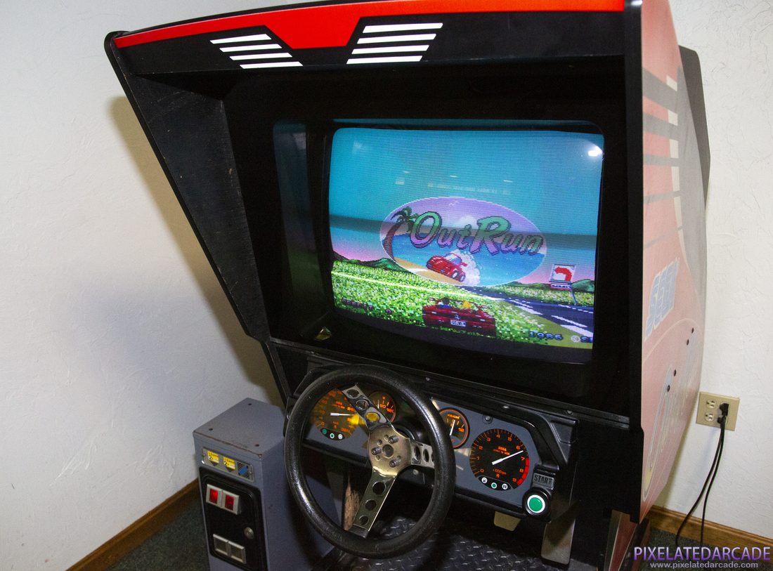 OutRun Photo: OutRun motion cabinet - Monitor
