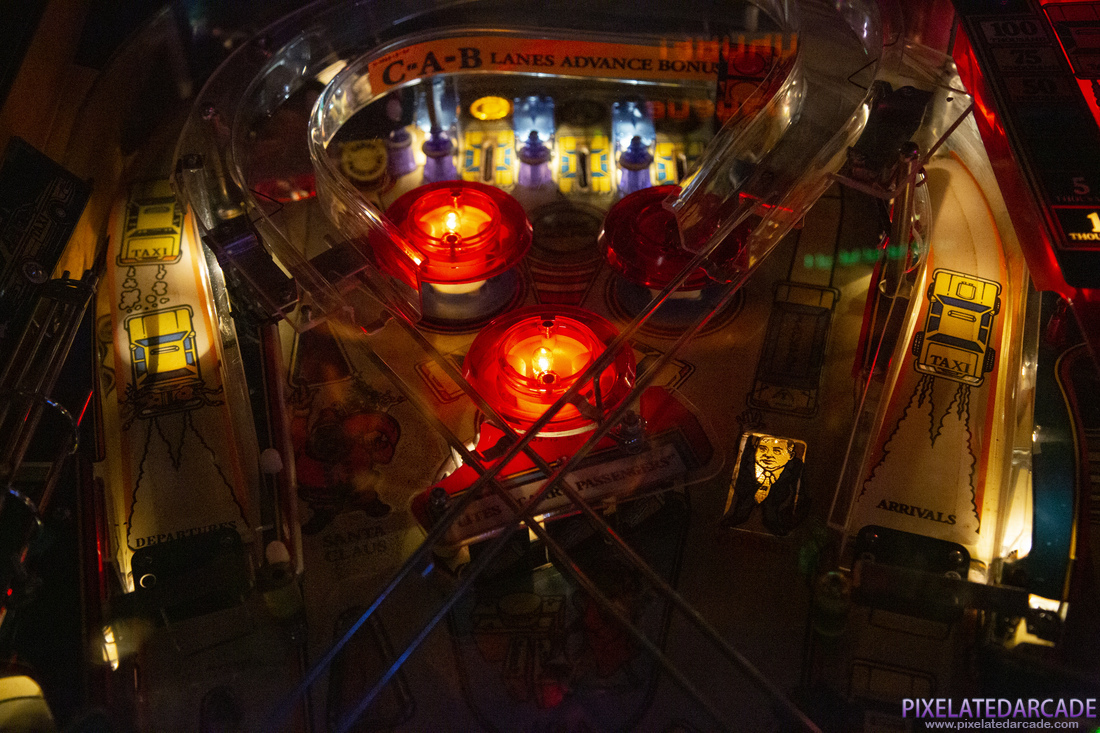 Taxi Photo: Taxi pinball cabinet - Upper playfield