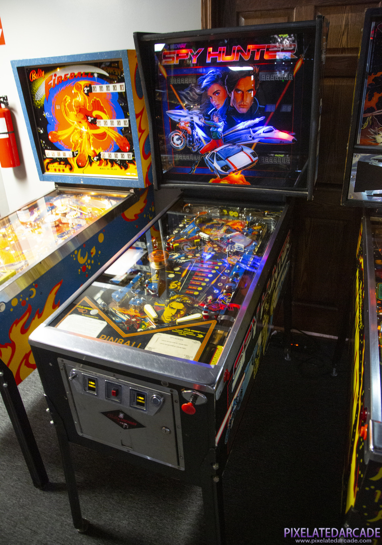 Spy Hunter Photo: Spy Hunter pinball cabinet
