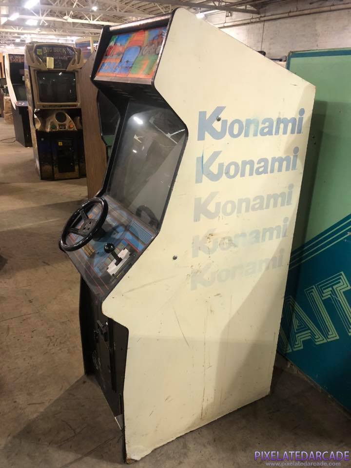 Konami GT Photo: Konami GT arcade cabinet - Side