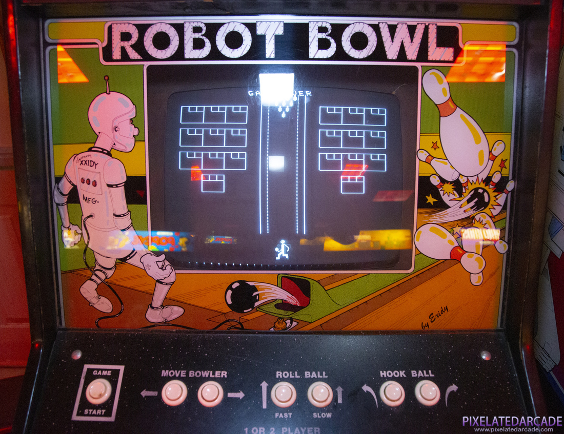 Robot Bowl Photo: Robot Bowl arcade cabinet - Front