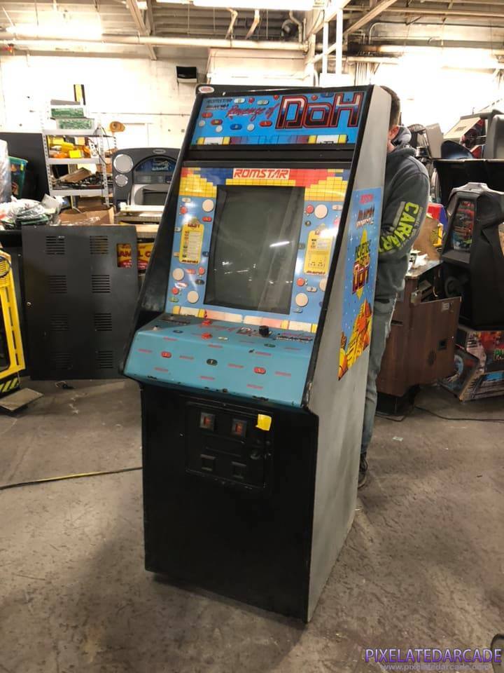 Arkanoid 2: Revenge of DOH Photo: Arkanoid 2: Revenge of DOH in Tempest cabinet
