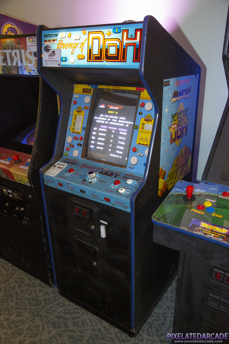 Arkanoid 2: Revenge of DOH Photo: Arkanoid 2: Revenge of DOH arcade cabinet