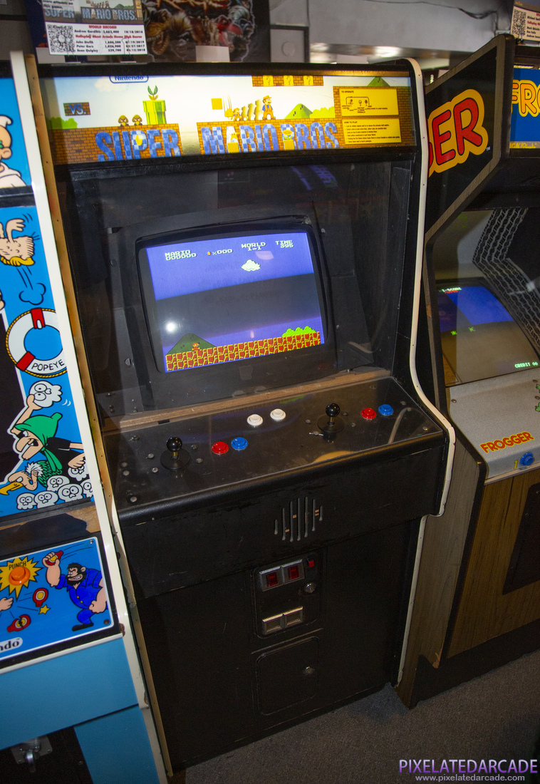 VS. Super Mario Bros. Photo: Super Mario Bros. arcade cabinet