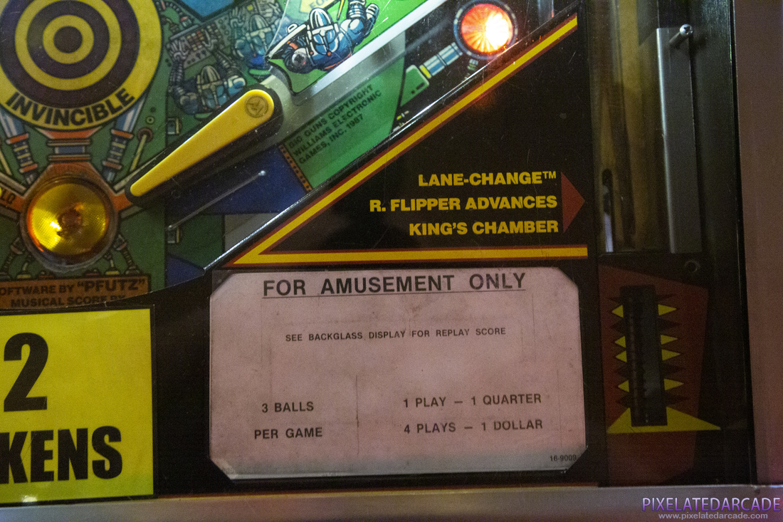 Big Guns Photo: Big Guns pinball cabinet - Price card