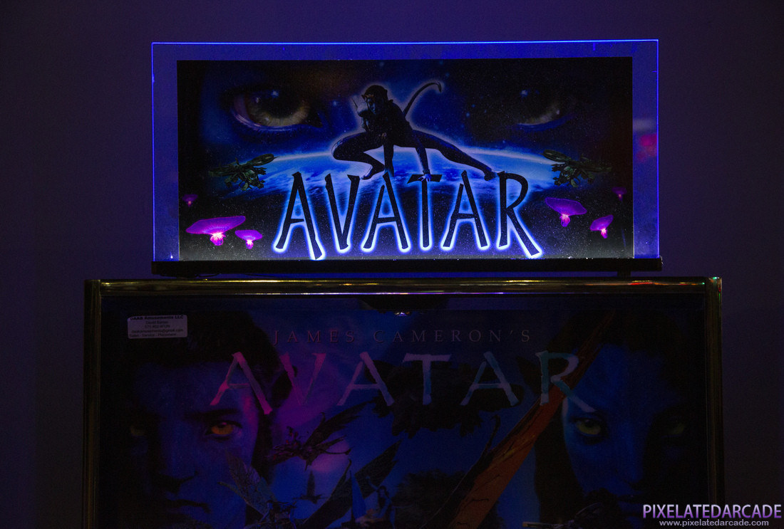 James Cameron’s Avatar Photo: James Cameron’s Avatar pinball cabinet - Backbox topper
