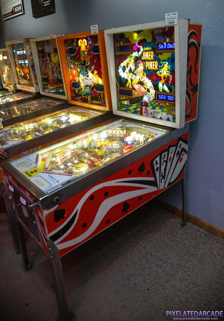 Joker Poker Photo: Joker Poker pinball cabinet