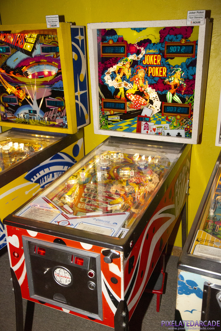 Joker Poker Photo: Joker Poker pinball cabinet