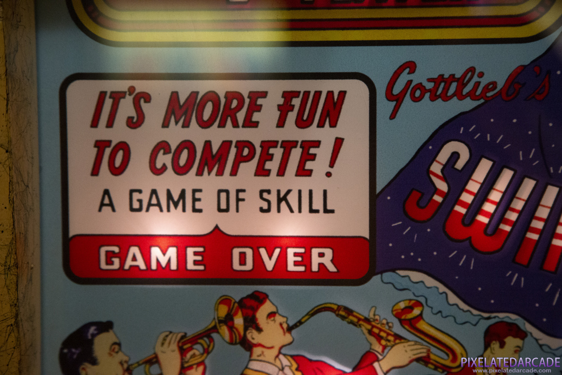 Swing-Along Photo: Swing-Along pinball cabinet - Backglass detail