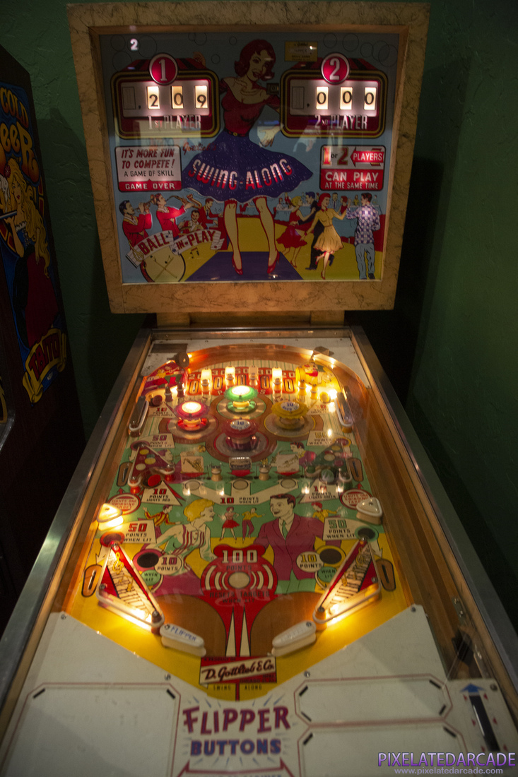 Swing-Along Photo: Swing-Along pinball cabinet - Playfield and Backbox