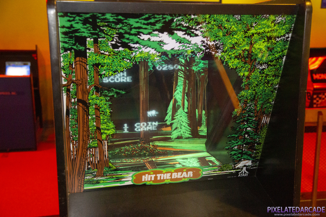 Triple Hunt Photo: Hit the Bear cabinet - Monitor and Bezel