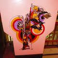 Hit the Bear cabinet - Display cabinet side