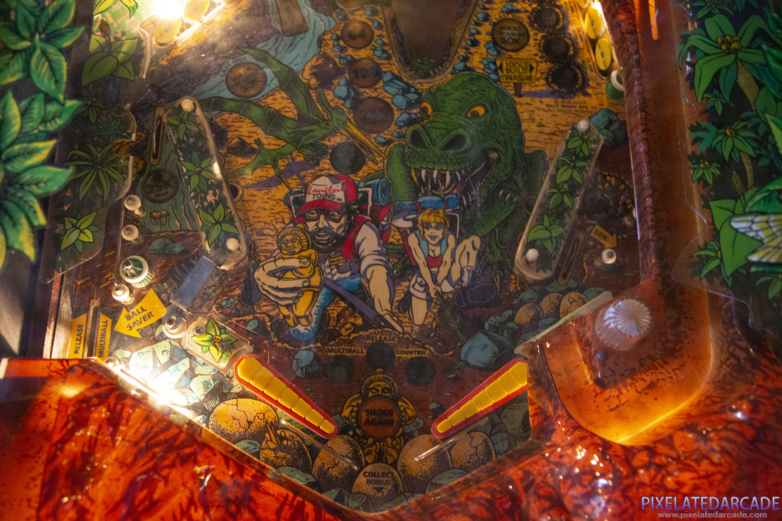 Escape From the Lost World Photo: Escape From the Lost World pinball cabinet - Lower playfield