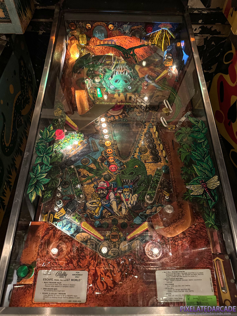 Escape From the Lost World Photo: Escape From the Lost World pinball cabinet - Playfield