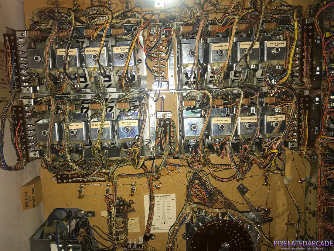 Jungle Queen Photo: Jungle Queen pinball cabinet - Inside backbox
