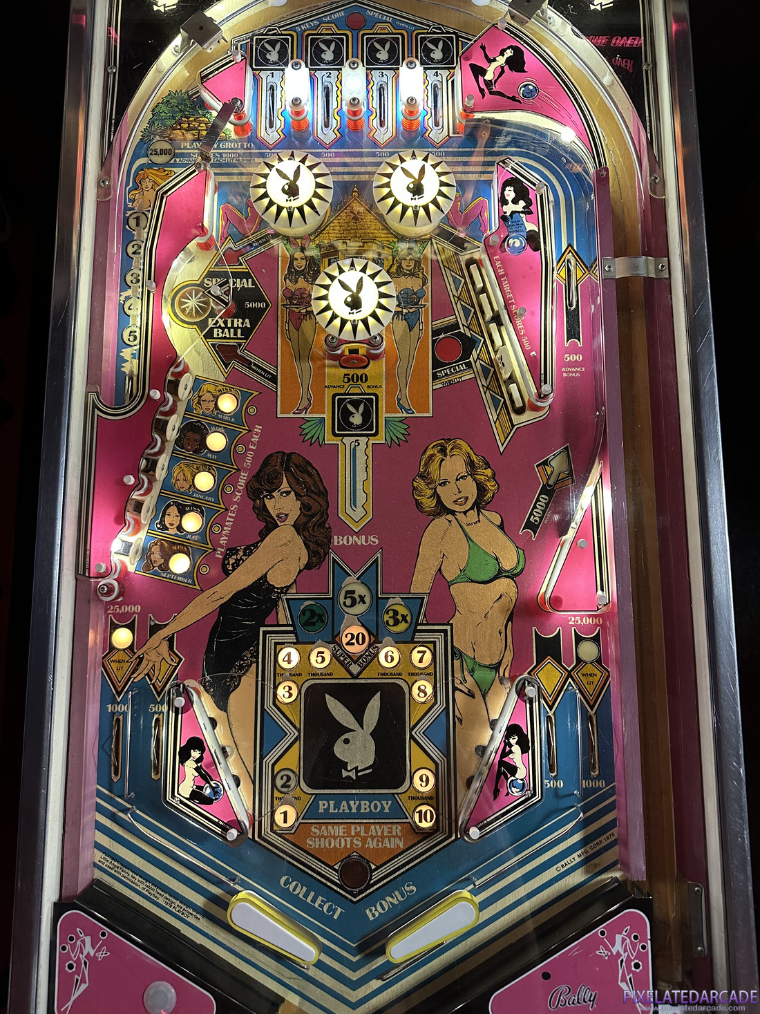 Playboy Photo: Playboy pinball cabinet - Playfield