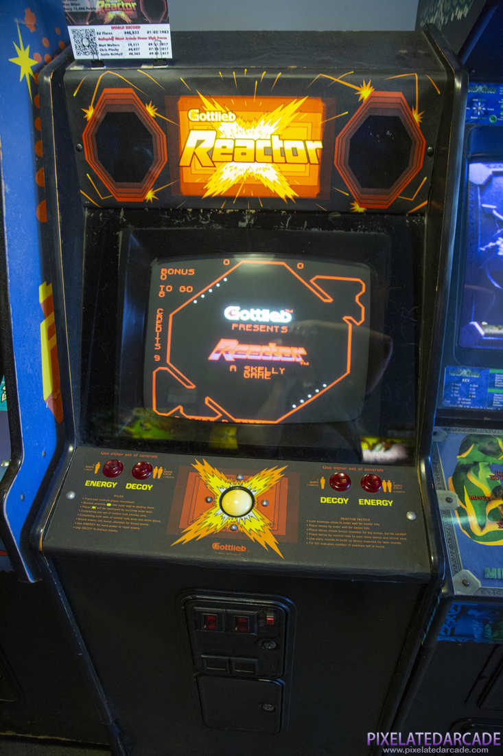 Reactor Photo: Reactor arcade cabinet - Front