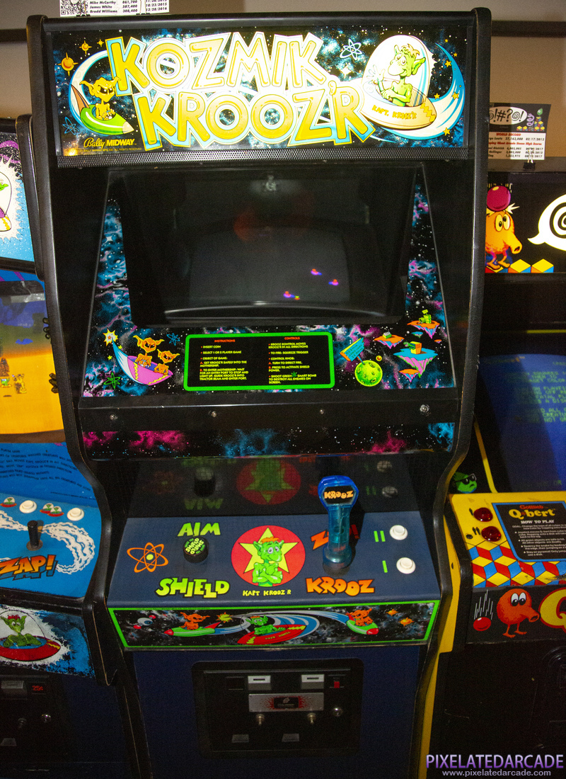 Kozmik Krooz'r Photo: Kozmik Krooz'r arcade cabinet