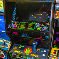 Kozmik Krooz'r arcade cabinet