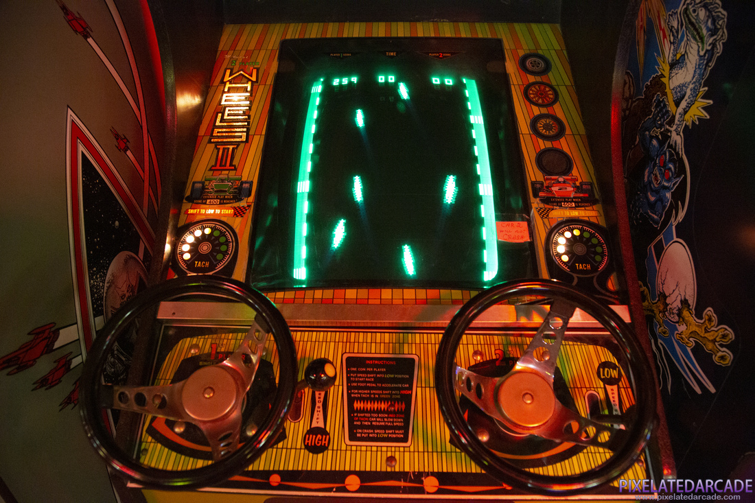 Wheels II Photo: Wheels II arcade cabinet - Controls and monitor