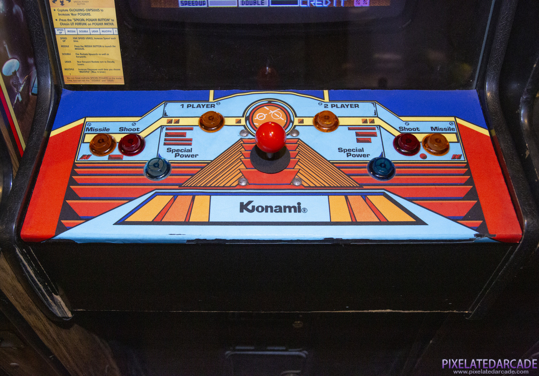 Gradius Photo: Nemesis arcade cabinet - Controls