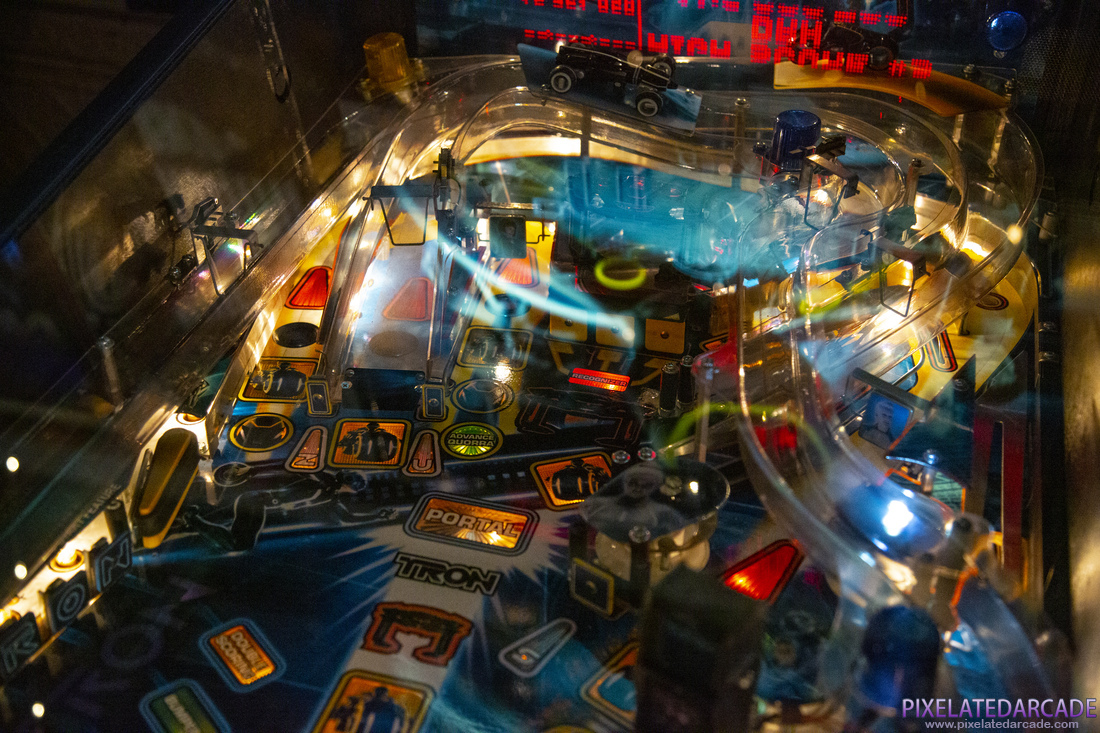 TRON: Legacy Photo: TRON: Legacy pinball cabinet - Playfield detail
