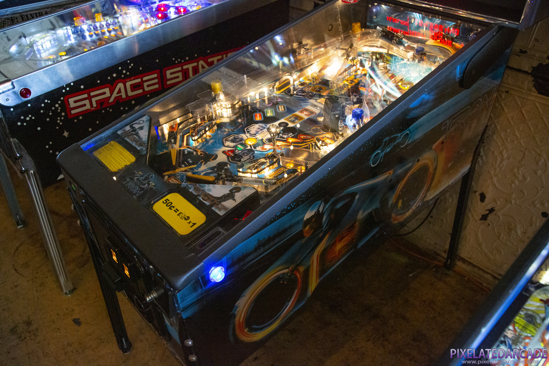 TRON: Legacy Photo: TRON: Legacy pinball cabinet