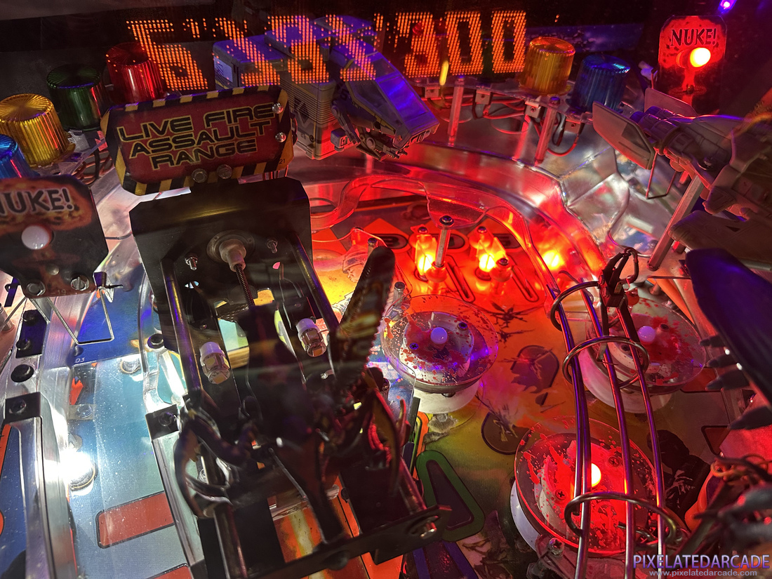 Starship Troopers Photo: Starship Troopers pinball cabinet - Playfield detail