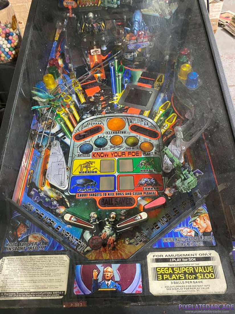 Starship Troopers Photo: Starship Troopers pinball cabinet - Playfield