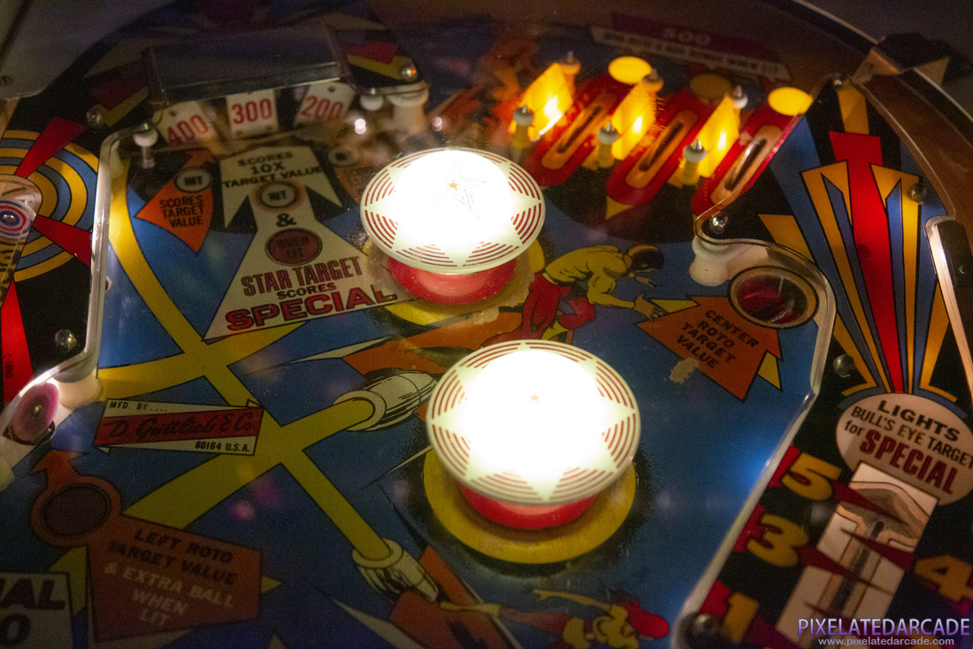 Jet Spin Photo: Jet Spin pinball cabinet - Pop bumpers