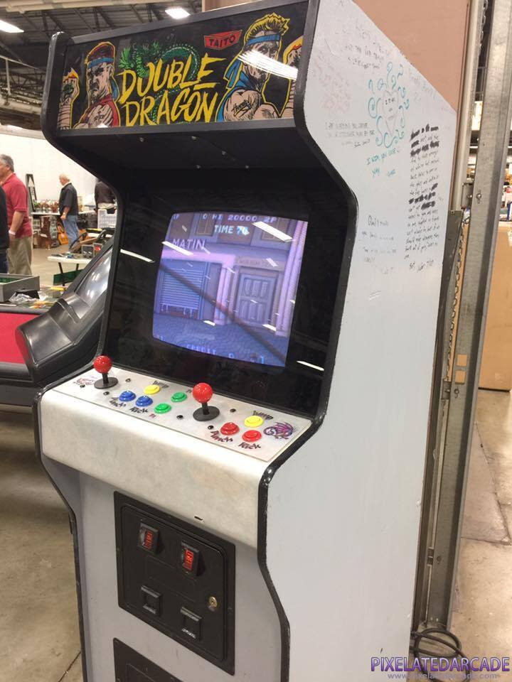Double Dragon Photo: Double Dragon arcade cabinet