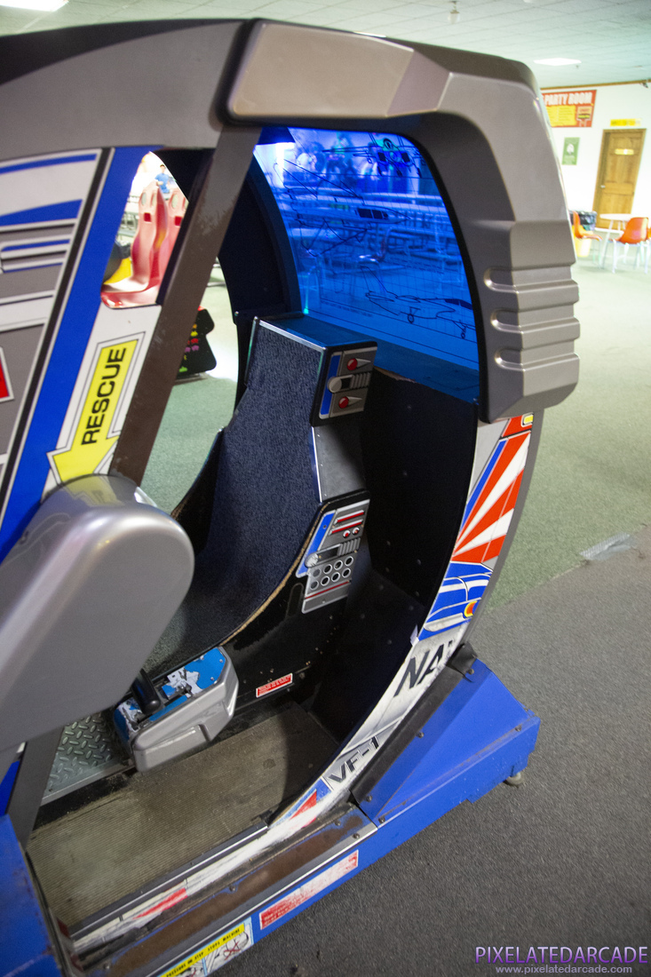 After Burner II Photo: After Burner motion cabinet - Side