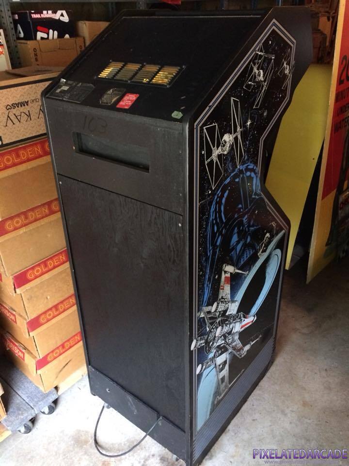 Star Wars Photo: Star Wars arcade cabinet - Back