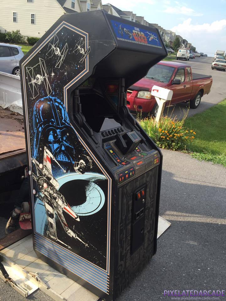 Star Wars Photo: Star Wars arcade cabinet