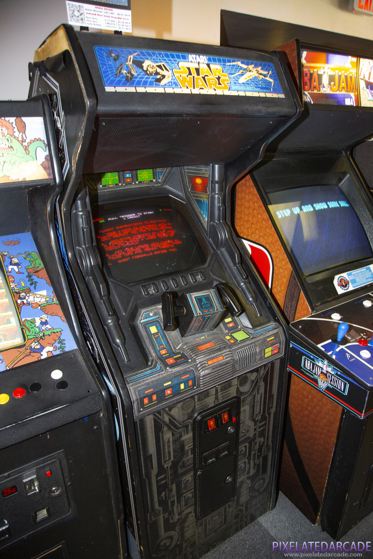Star Wars Photo: Star Wars arcade cabinet