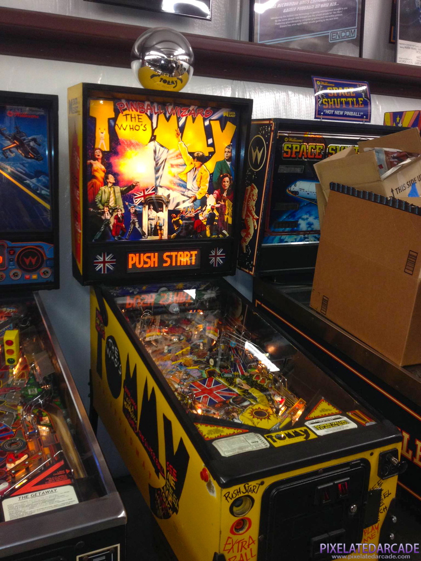 Who's Tommy Pinball Wizard, The Photo: The Who's Tommy Pinball Wizard cabinet