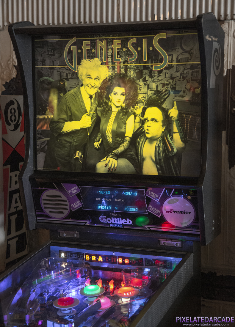 Genesis Photo: Genesis pinball cabinet - Backbox