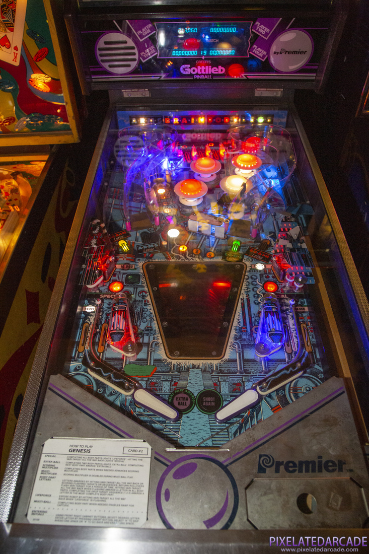 Genesis Photo: Genesis pinball cabinet - Playfield