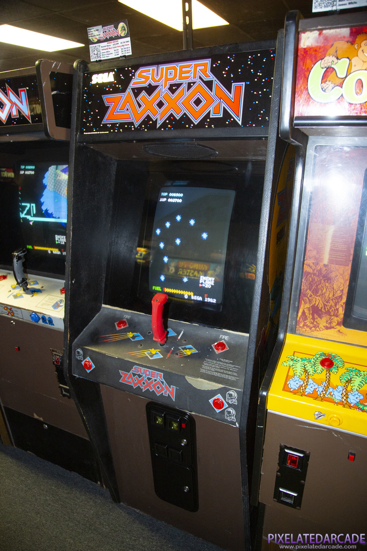 Super Zaxxon Photo: Super Zaxxon arcade cabinet