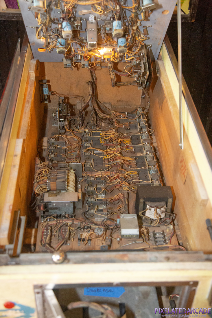 Suspense Photo: Suspense pinball cabinet - Inside cabinet