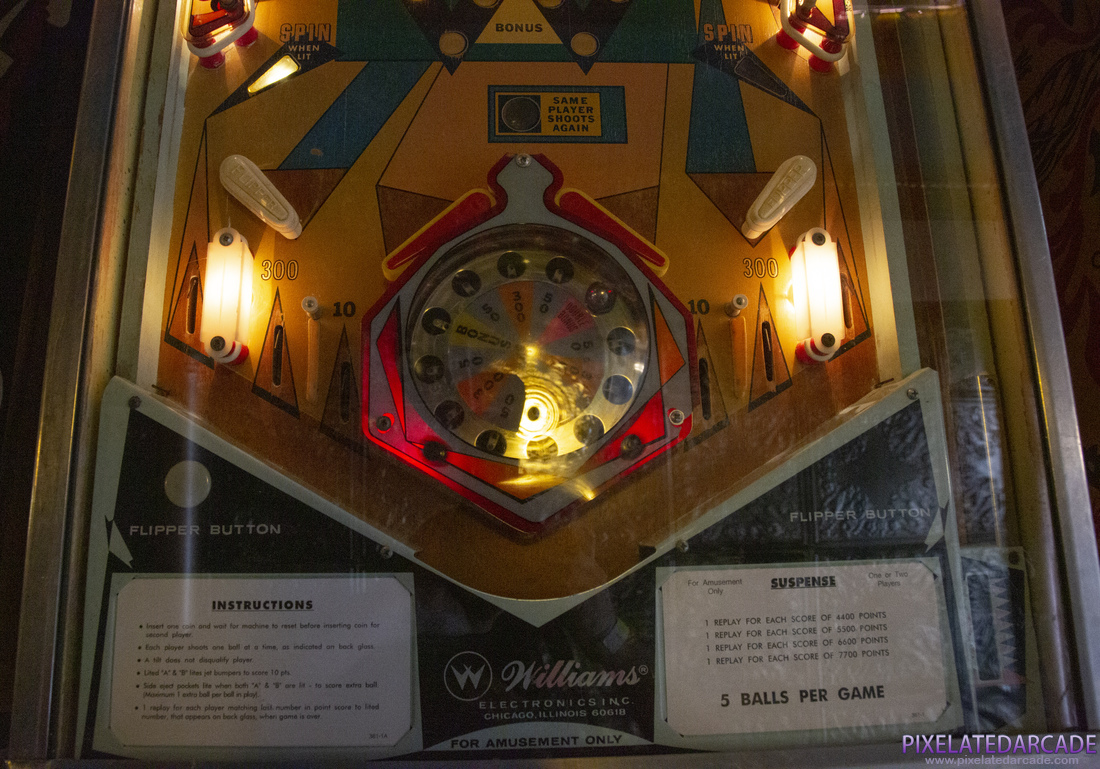 Suspense Photo: Suspense pinball cabinet - Lower playfield