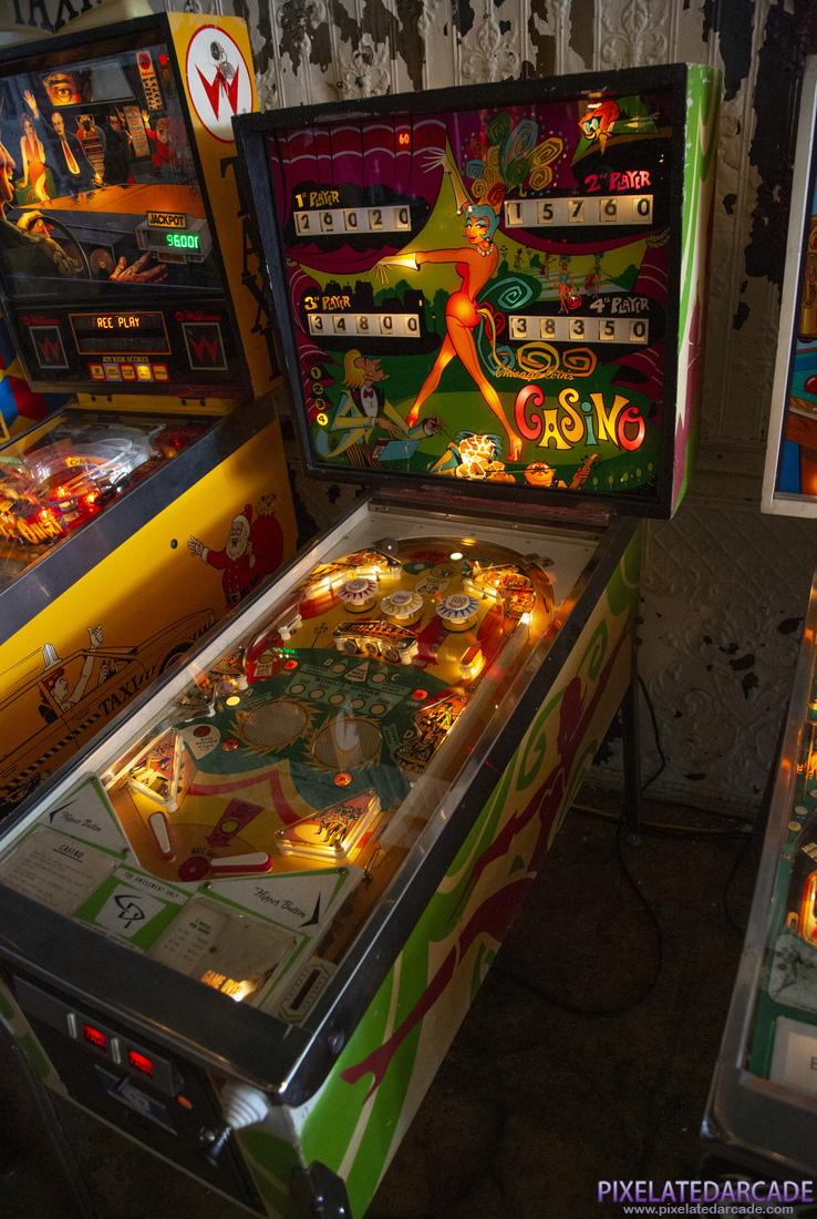Casino Photo: Casino pinball cabinet