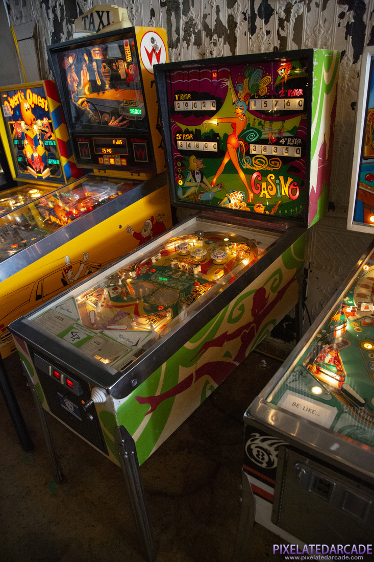 Casino Photo: Casino pinball cabinet