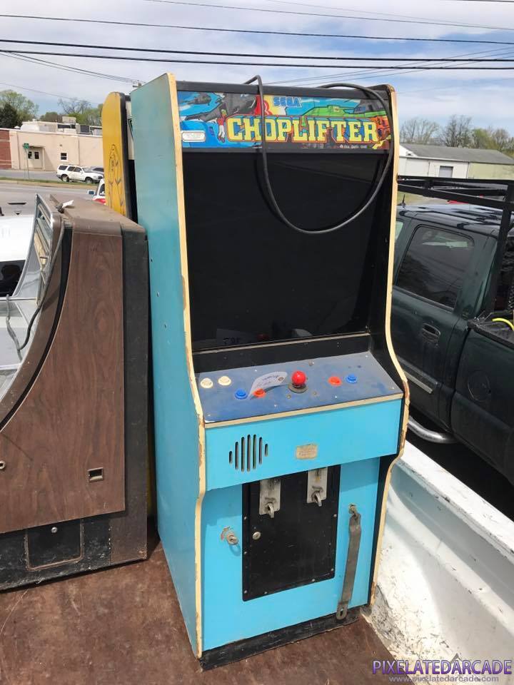 Choplifter! Photo: Choplifter in Nintendo cabinet