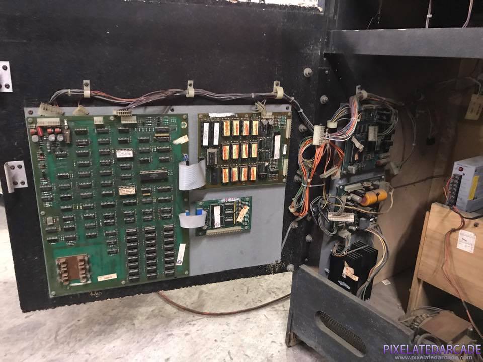 Choplifter! Photo: Choplifter in Robotron 2084 Cabinet