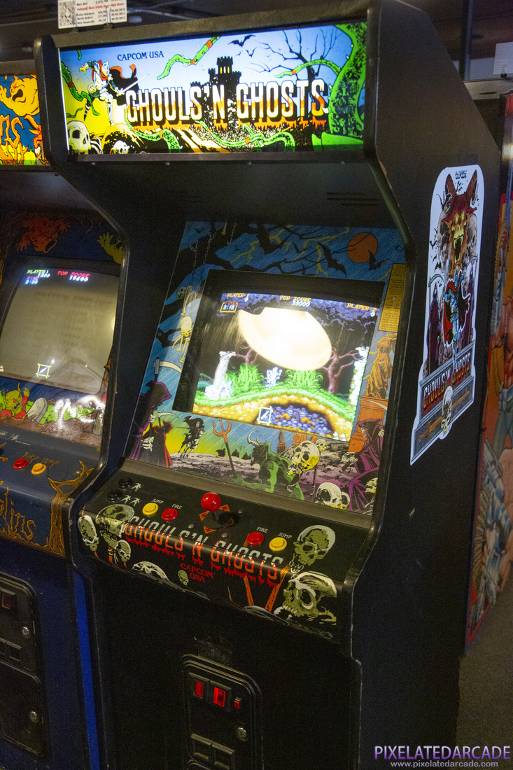 Ghouls 'N Ghosts Photo: Ghouls 'N Ghosts arcade cabinet
