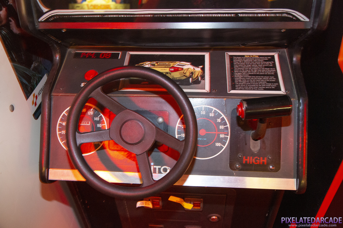 Chase H.Q. Photo: Chase H.Q. arcade cabinet - Controls