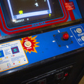 Warp Warp arcade cabinet - Controls