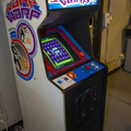 Warp Warp arcade cabinet