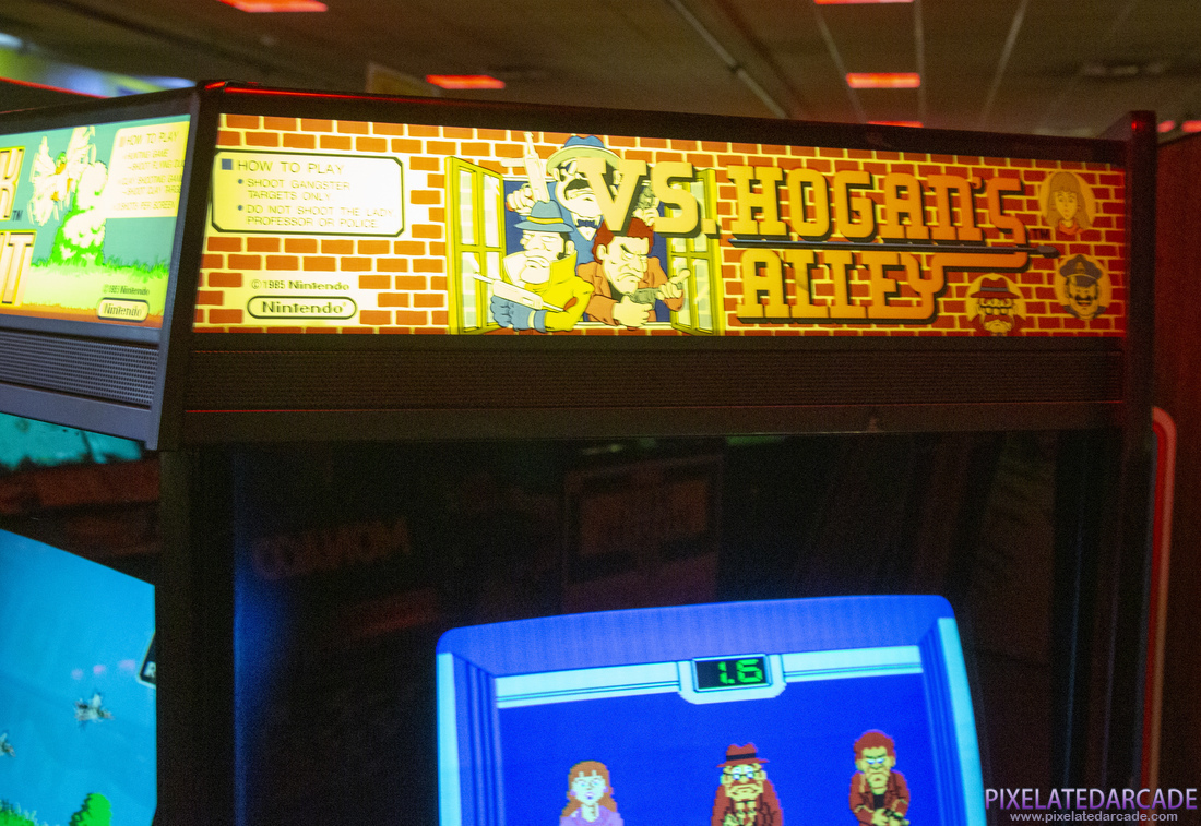 Hogan's Alley Photo: Vs. Duck Hunt / Vs. Hogan's Alley dual cabinet - Marquee